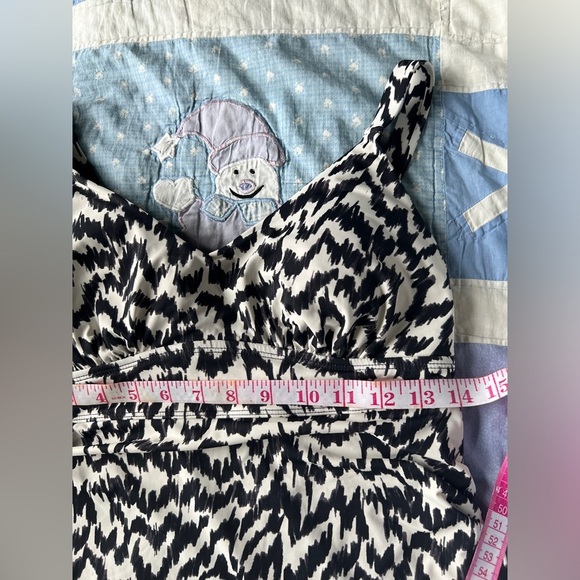 Knix Womens Tankini Swim Suit Top Summer Beach Safari Adjustable Swimwear Medium - Picture 8 of 10